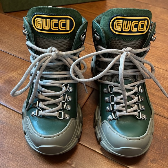 Gucci | Flashtrek Green & Tan (4.5) - Picture 2 of 6